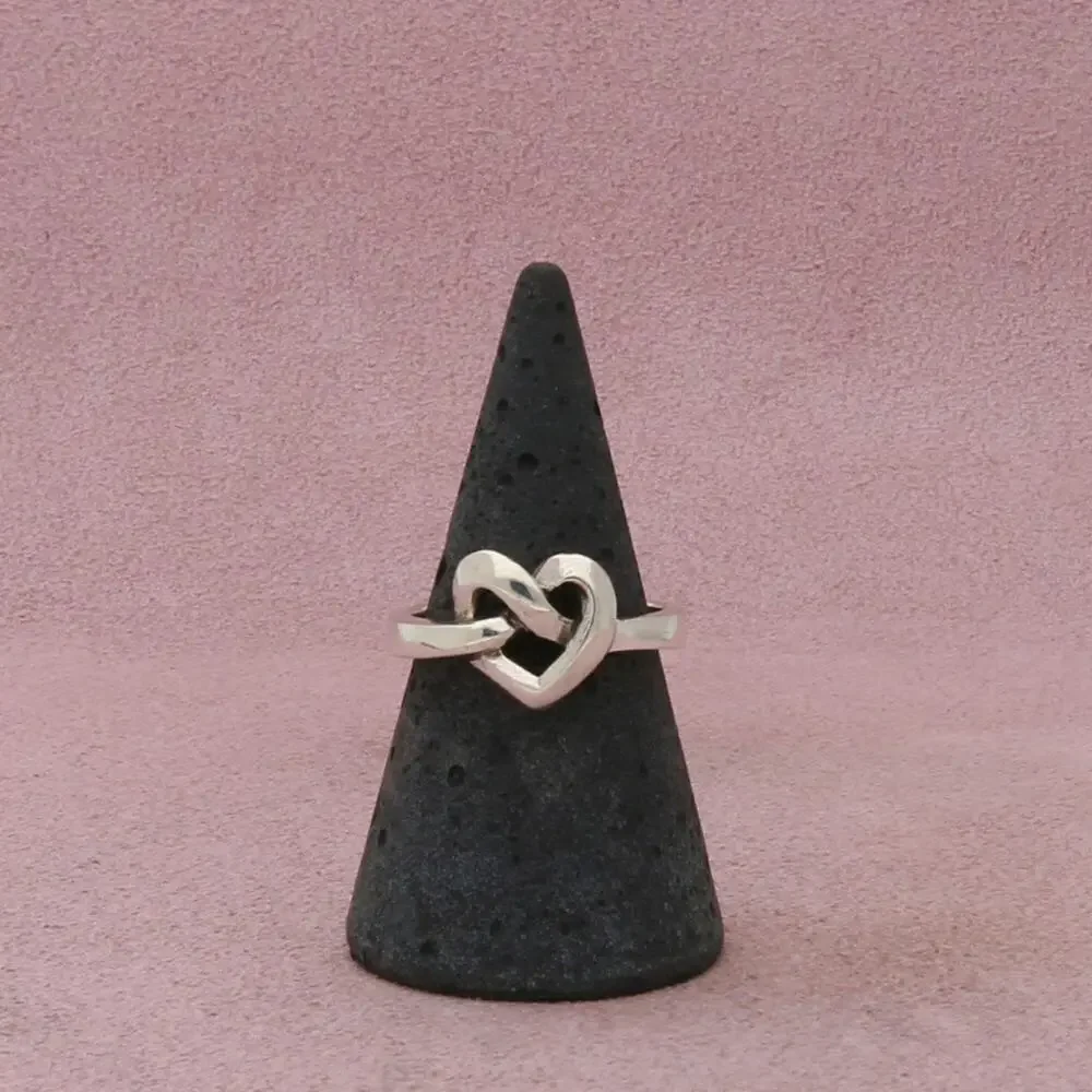sterling silver vintage heart knot ring size 7.5